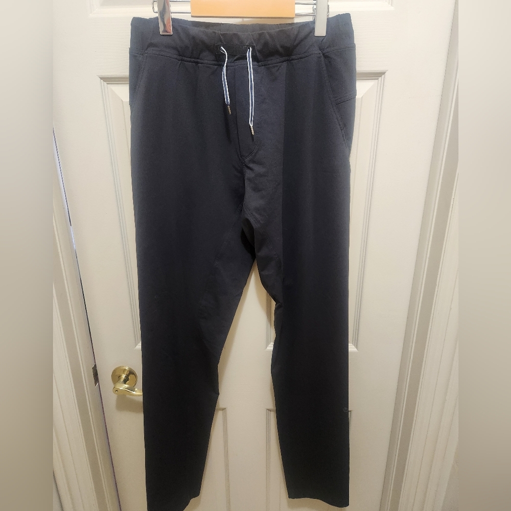 Rare Men's Lululemon Lab Black Pants